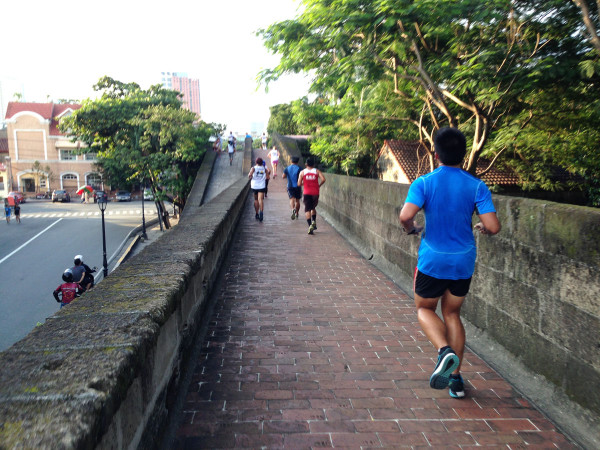 06 Salomon CityTrail Run 2015 - On the walls