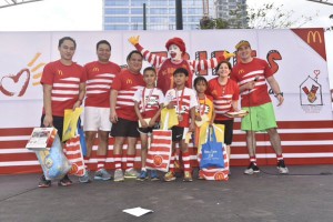 McDo stripes run winners